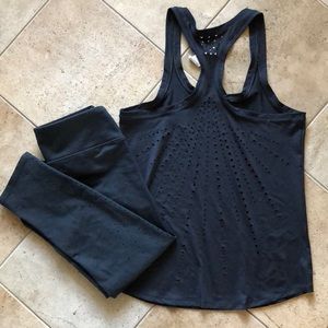 Fabletics XS Laser Cut Set in Black